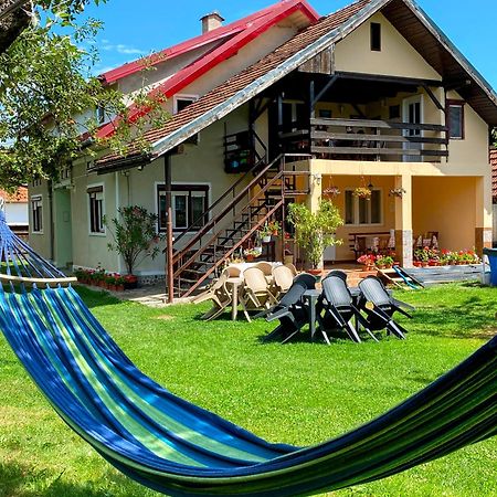 Casa Popa Hotel คือร์ตีโชอารา ภายนอก รูปภาพ