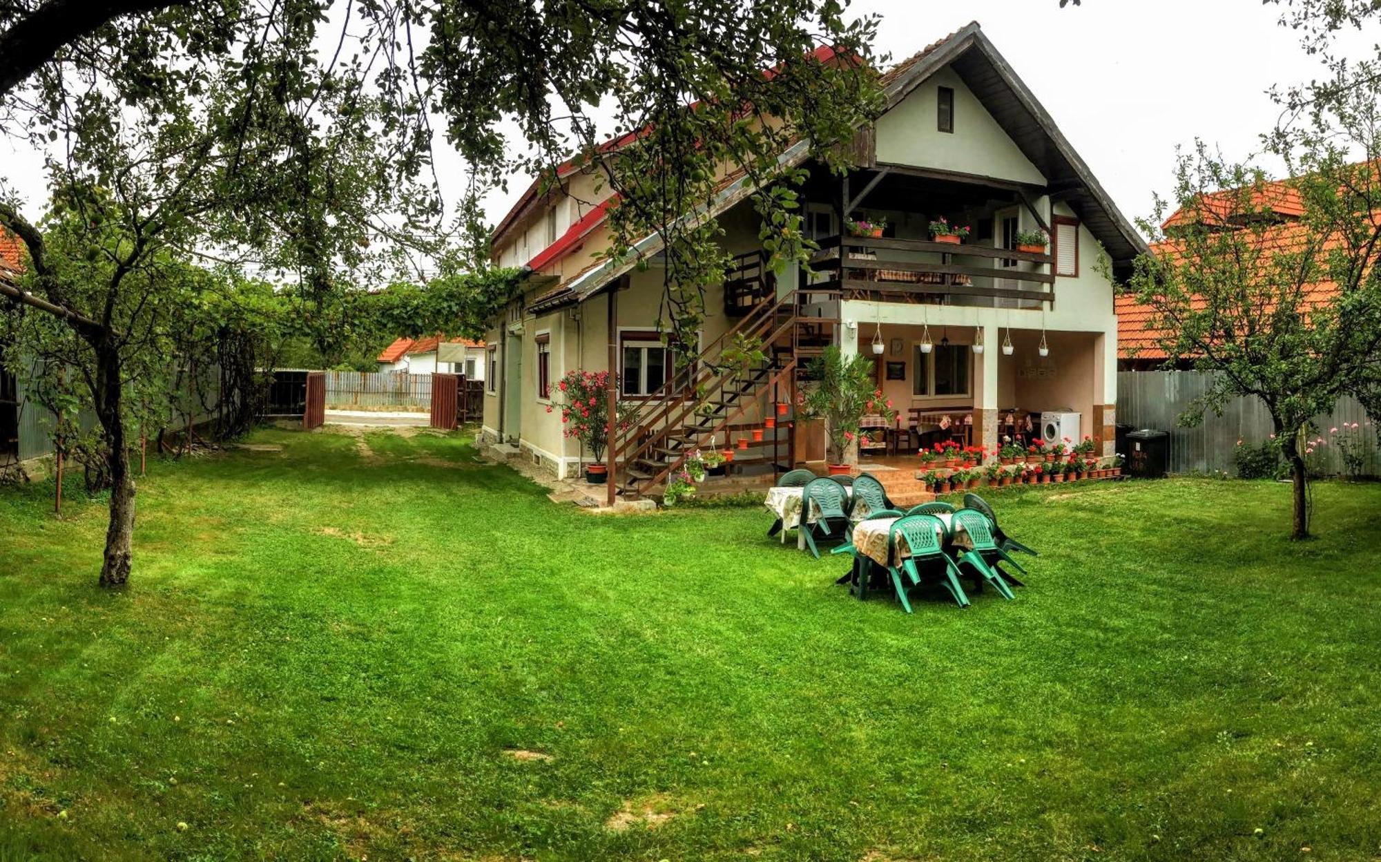 Casa Popa Hotel คือร์ตีโชอารา ภายนอก รูปภาพ